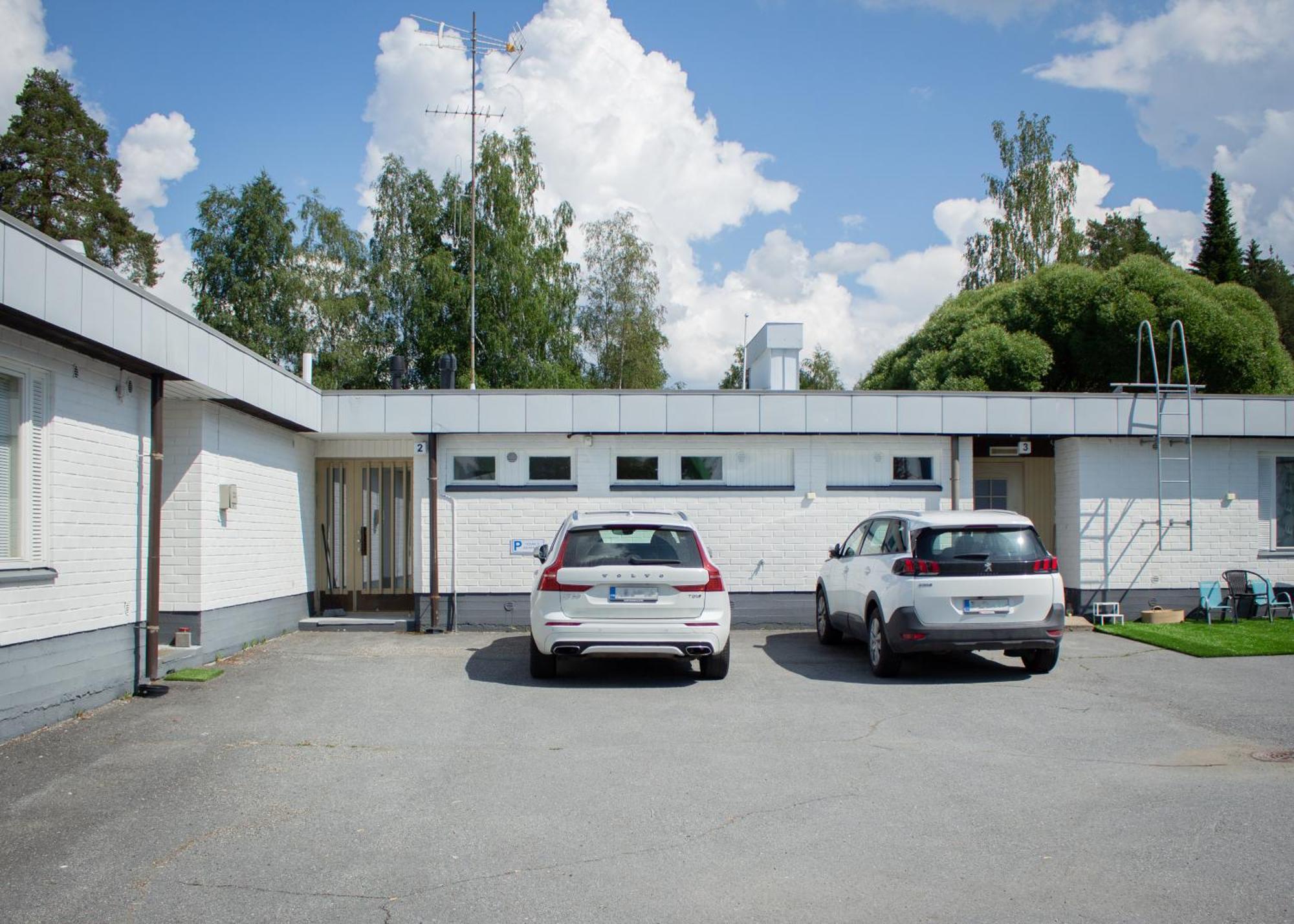 Tuurin Yoesaeiloe Apartment Bagian luar foto